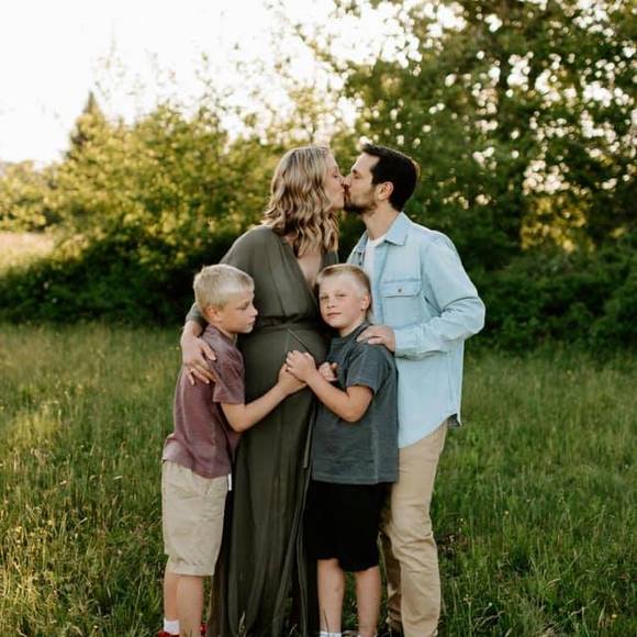 Meet your Posher, Baylee - Picture 1 of 1